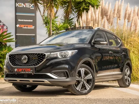 MG ZS Luxury