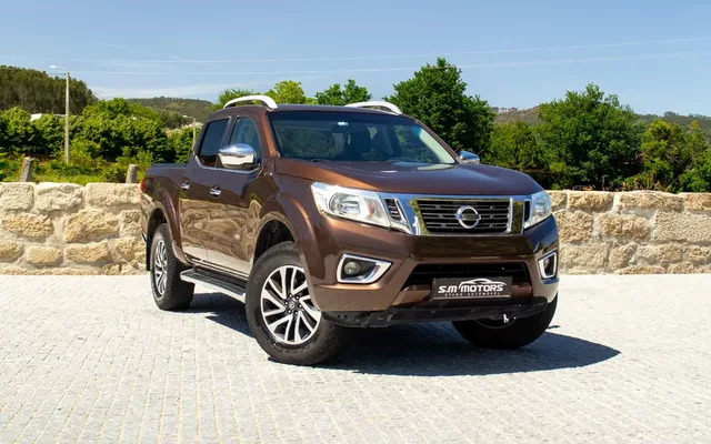 Nissan Navara 2.3 dCi CD 4WD N-Connecta Nav+Barras