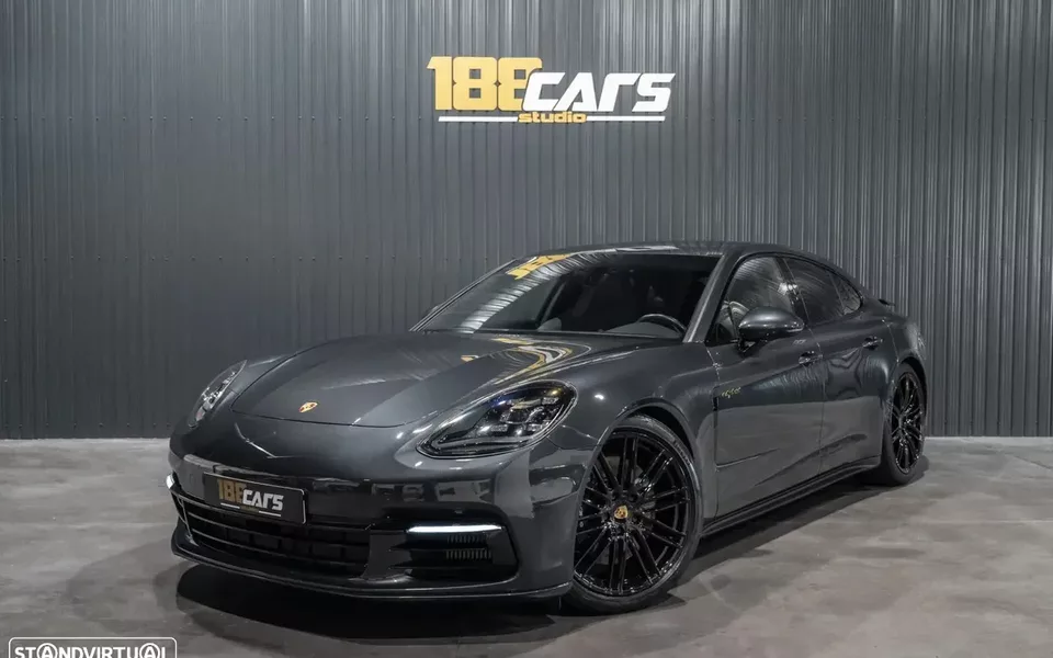 Porsche Panamera 4 E-Hybrid