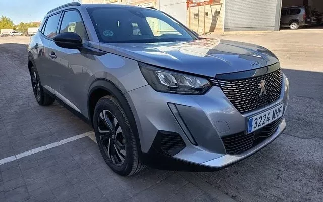 PEUGEOT 2008 2008 1.5BlueHDi S&S Allure EAT8 130