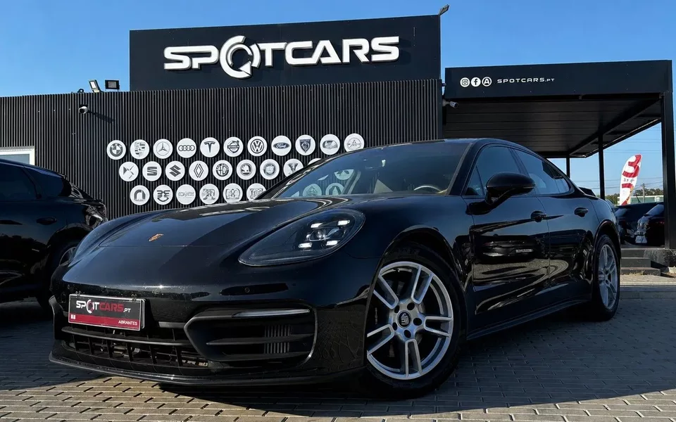 Porsche Panamera 4