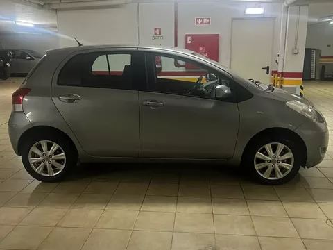 Toyota Yaris 1.0 VVT-i Sol VSC