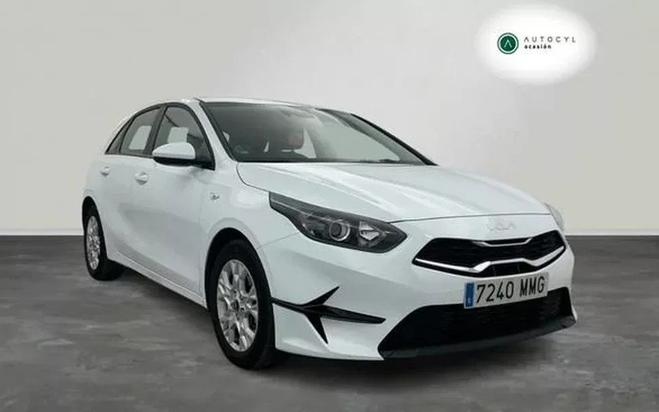 KIA Ceed 1.6 MHEV iMT 100kW (136CV) Concept