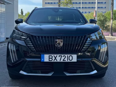 Peugeot 2008 PureTech 130 EAT8 GT