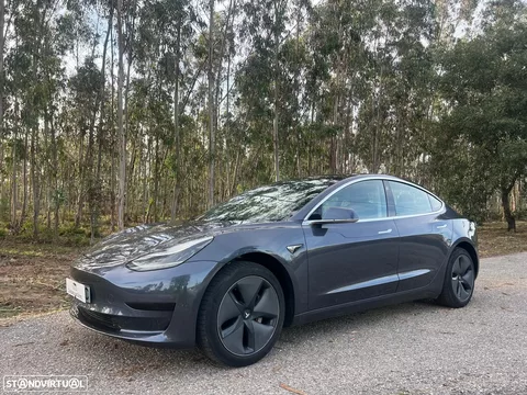 Tesla Model 3 Tração Traseira