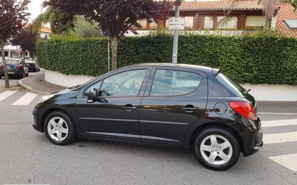 Peugeot 207