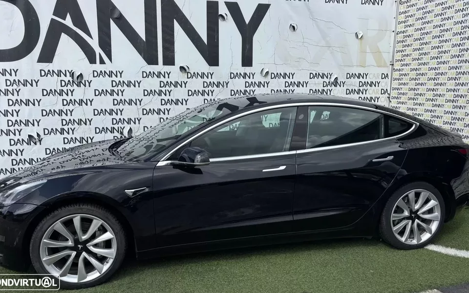 Tesla Model 3 Long Range RWD