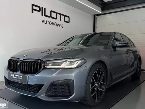 BMW 530 e Pack Desportivo M