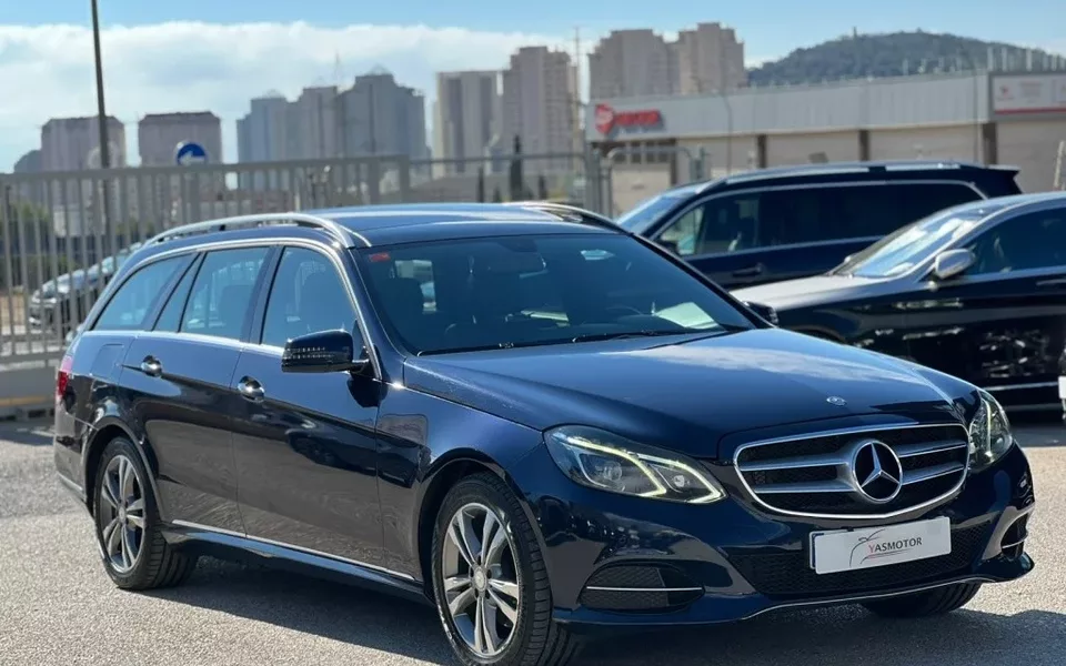 MERCEDES-BENZ Clase E E 250CDI 7G Plus