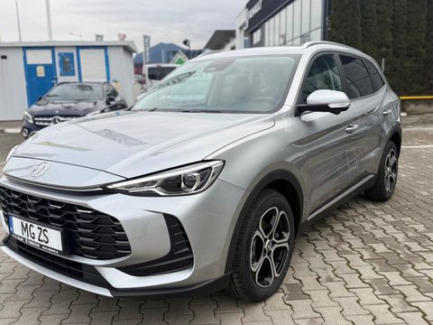 MG ZS 2025
