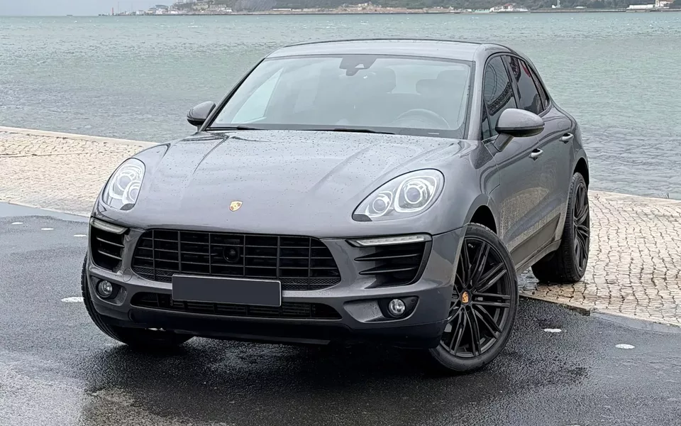 Porsche Macan S