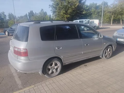 KIA Carens Carens 2.0CRDI EX