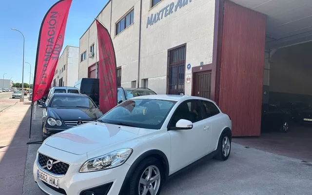VOLVO C30 C30 1.6D DRIVe Momentum 115
