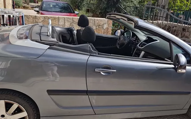 Peugeot 207 CC