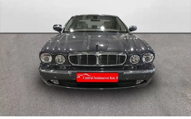JAGUAR XJ XJ6 2.7D V6 Executive Aut.