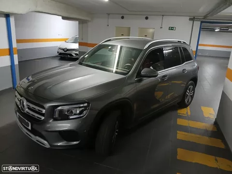 Mercedes-Benz GLB 180