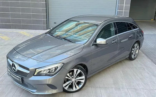 Mercedes-Benz CLA 200 d Shooting Brake AMG Line
