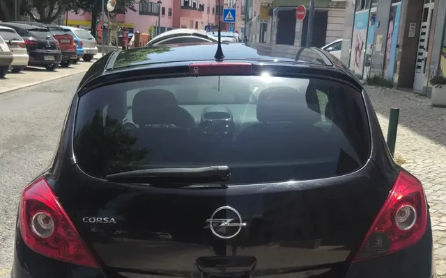 Opel Corsa 1.4 16V Color Edition