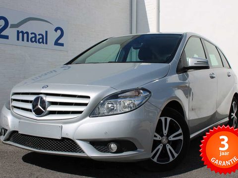Mercedes-Benz B 180
