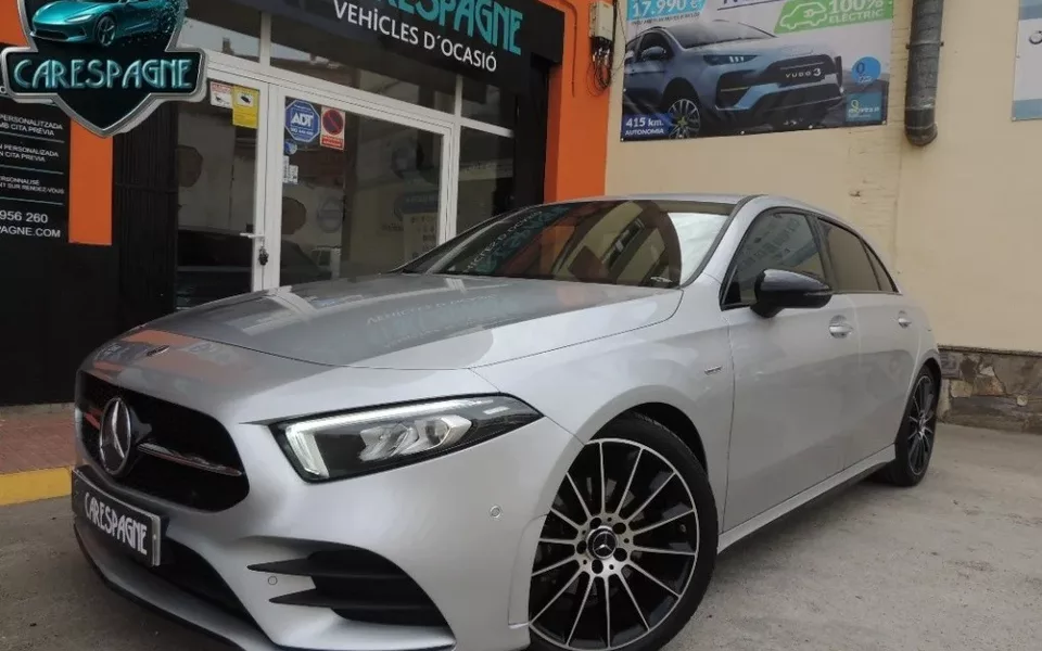 MERCEDES-BENZ Clase A A 200d Sedán 8G-DCT