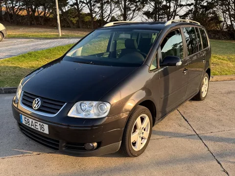 VW Touran 2.0 TDI Highline 7L