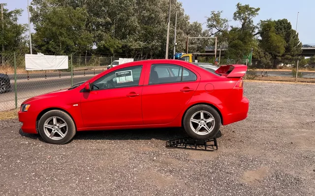 Mitsubishi Lancer 1.5 Invite