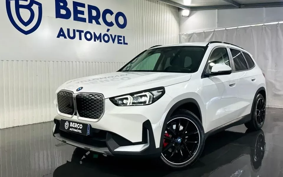BMW iX1 xDrive30