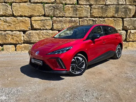 MG MG4 64 kWh Luxury
