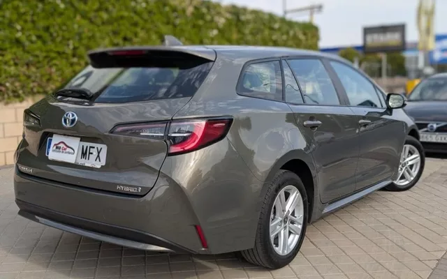 TOYOTA Corolla Corolla Touring Sports 140H Business
