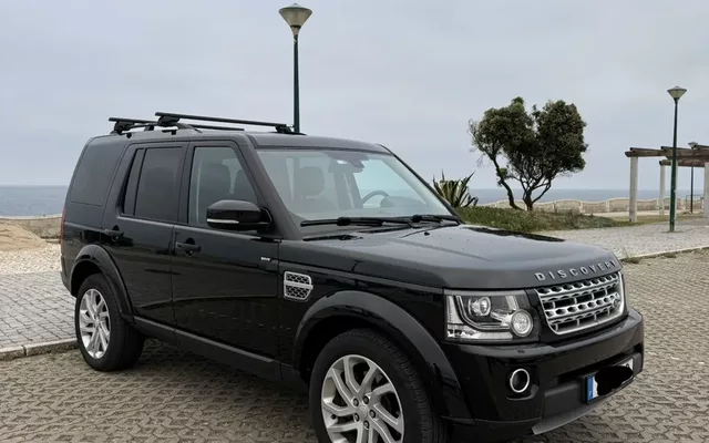 Land Rover Discovery SD V6 HSE