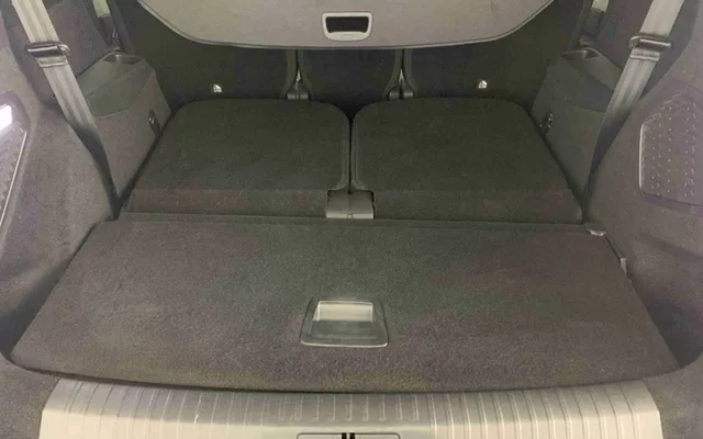 PEUGEOT - 5008 - 5008 1.2 Hybrid Allure e-DCS6
