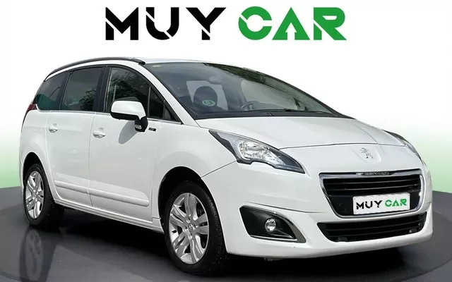 PEUGEOT 5008 5008 1.2 PureTech S&S Style 7 pl. 130