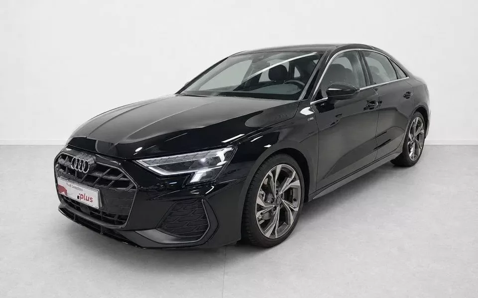 AUDI A3 A3 Sedán TFSI S line S tronic 110kW