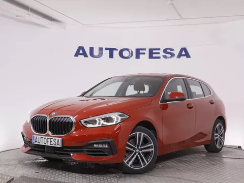 BMW 116 SERIE 1 116I DKG7 AUTO 109CV 5P # IVA DEDUCIBLE, NAVI,PARKTRONIC,CAMARA TRASERA,
