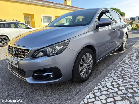 Peugeot 308 1.2 PureTech Allure Pack EAT8