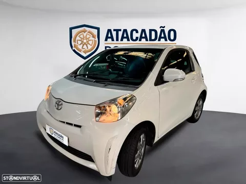 Toyota iQ