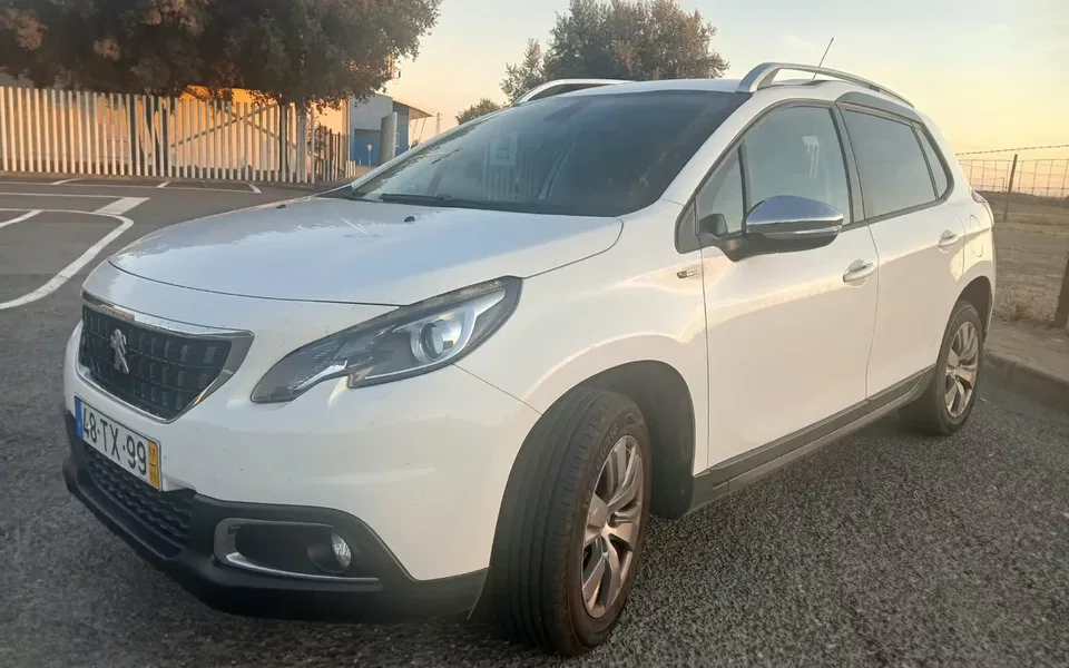 Peugeot 2008 1.2 PureTech Style