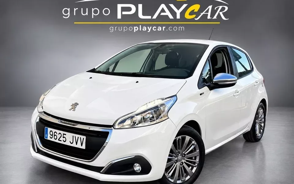 PEUGEOT 208 208 1.2 PureTech Style 82