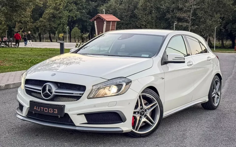 Mercedes-Benz A 45 AMG 4Matic Speedshift 7G-DCT
