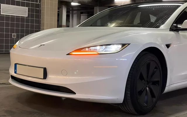 Tesla Model 3 Tração Traseira Premium