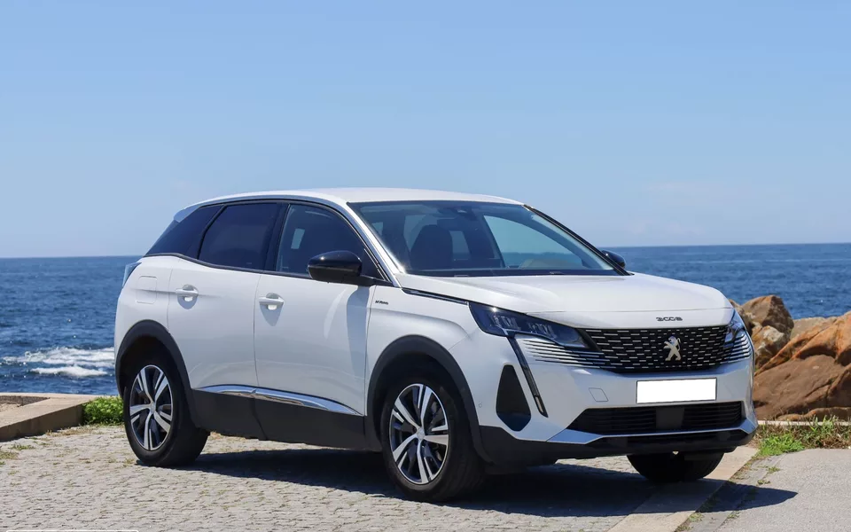 Peugeot 3008 1.6 Hybrid Active Pack e-EAT8