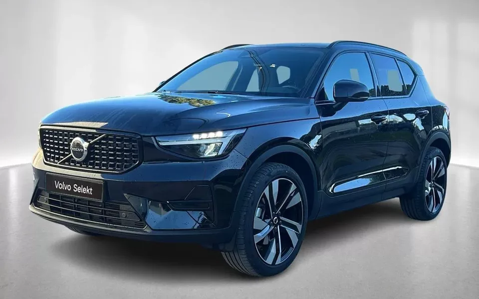 Volvo XC 40 2.0 B3 Plus Dark