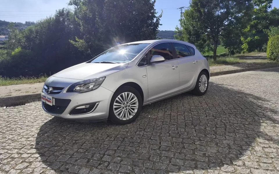 Opel Astra 1.6 CDTI Cosmo Start/Stop