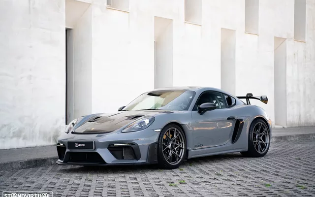 Porsche 718 Cayman GT4 RS