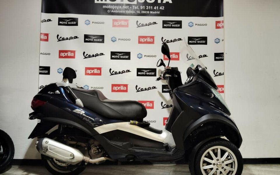 PIAGGIO MP3 300 LT TOURING