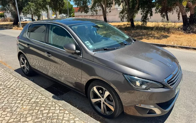 Peugeot 308 1.6 BlueHDi Allure J17 EAT6