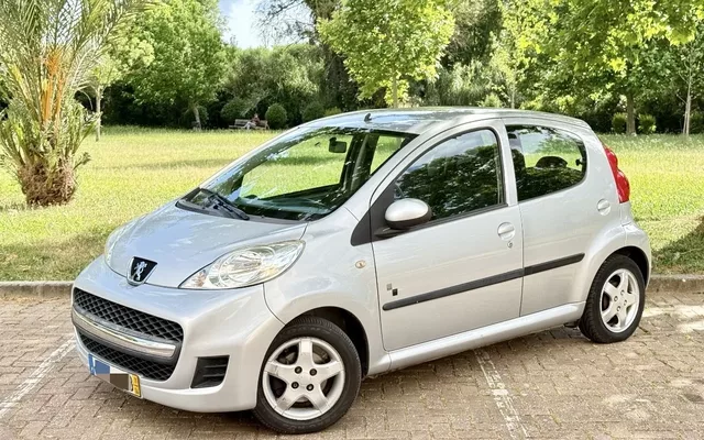 Peugeot 107 1.0 Black&Silver