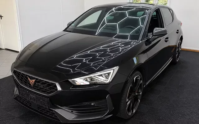 Cupra Leon 1.4 e-Hybrid MID DSG