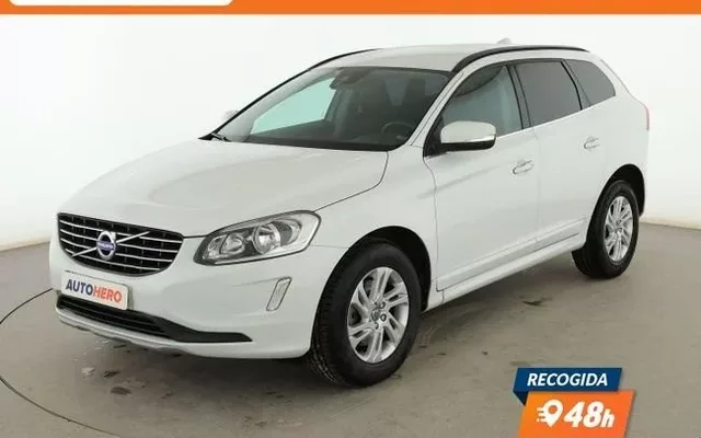VOLVO XC60 XC60 D4 Momentum AWD