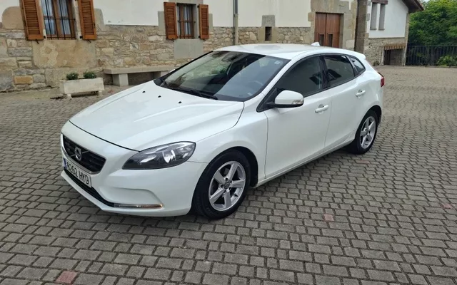 VOLVO V40 V40 D2 Kinetic 115